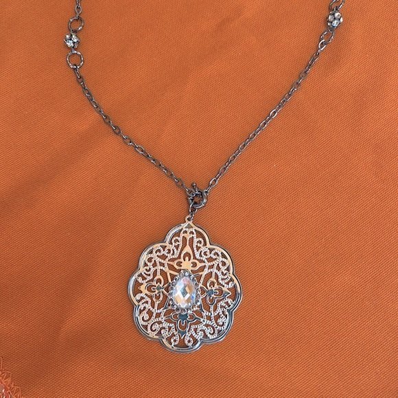 Lia Sophia Pendant Long Necklance Intricate Filigree Multifaceted Stone - Picture 4 of 6